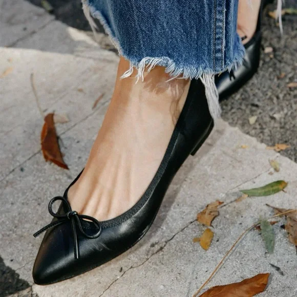 Margaux Black Point Toe Ballet Flat 39.5 New With Box - Picture 11 of 11